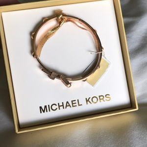 Michaels Kors Astor rose gold bracelet